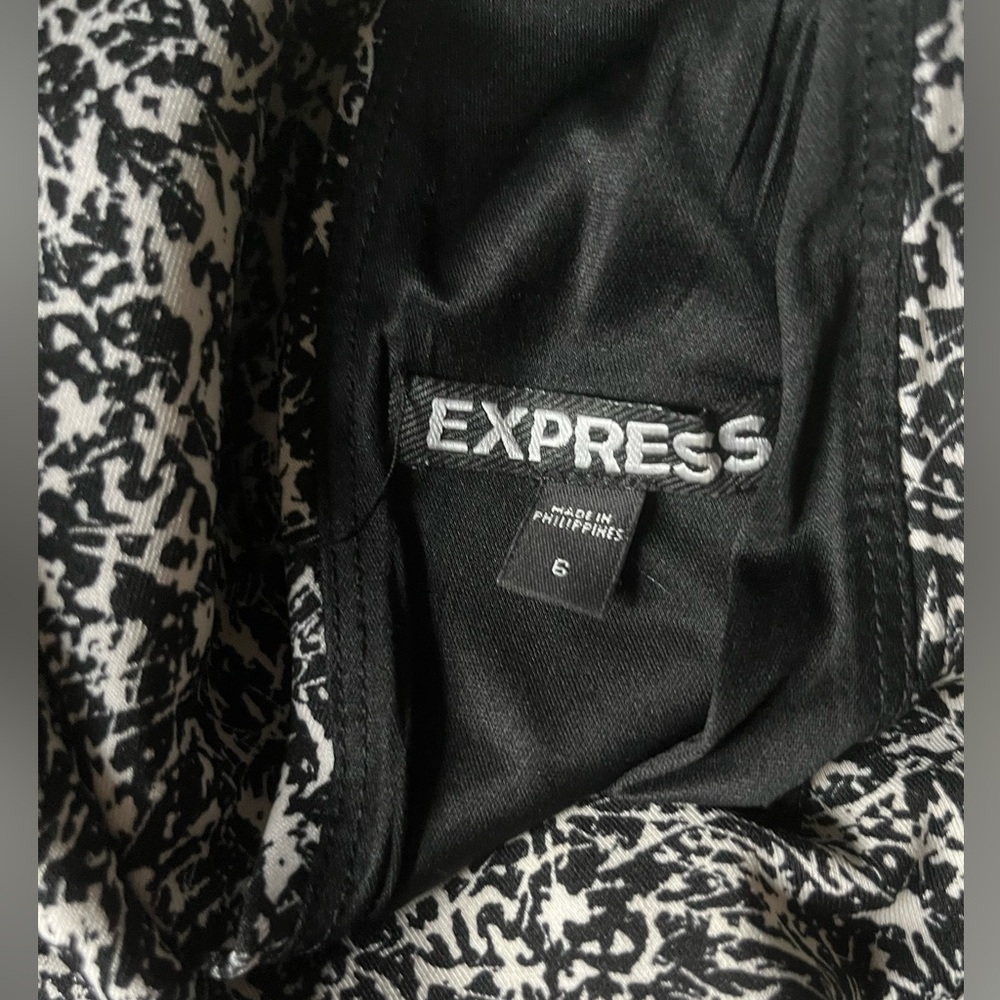 Express Versatile Patterned Dress With Gathered F… - image 7